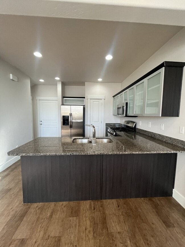 Photo - Pre-Lease for 2 WEEKS FREE- 3 Bed, 2.5 Bath Townhome in Pleasant Grove