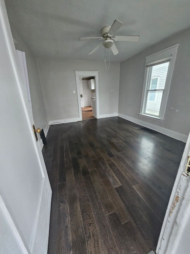 Photo - Lower 3 bedroom unit east side