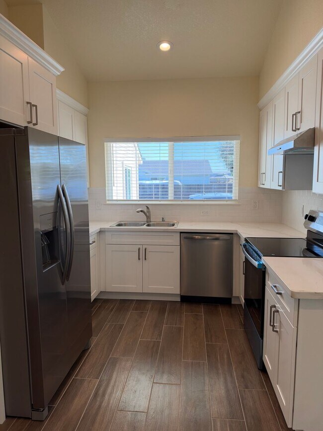 528 Bella Vista Dr