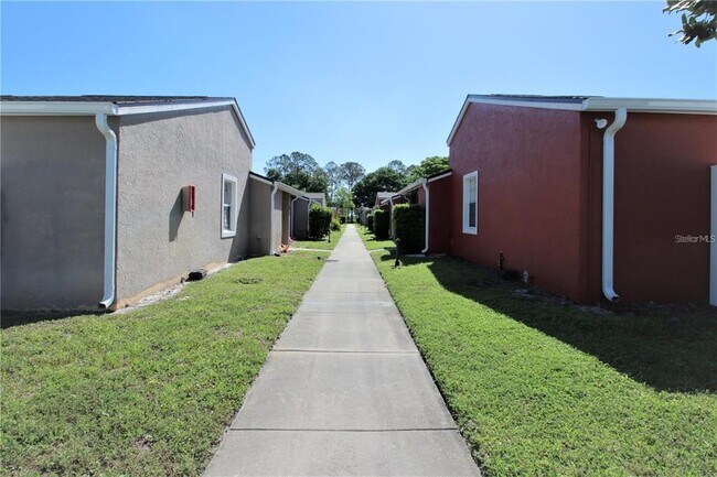 Photo - 215 Dorchester Square