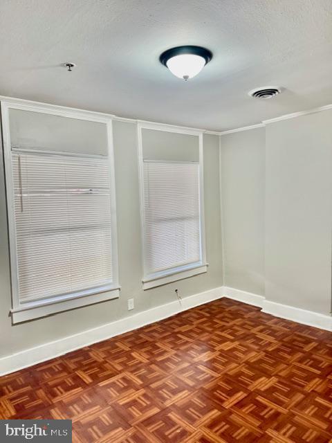 Building Photo - 27 W Main St Unit 207