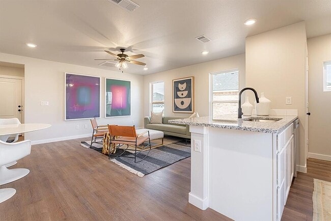 Photo - 3525 Turner Ave