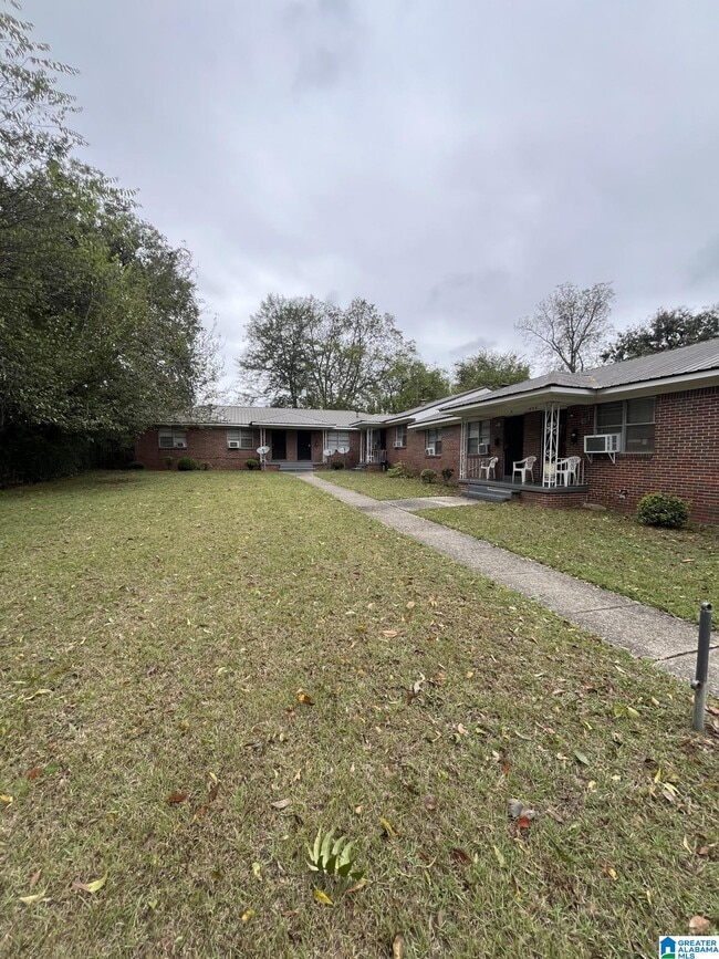 Building Photo - 1624 Pearson Ave SW Unit Apt B