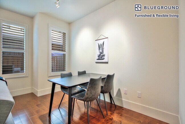 821 Altaire Walk