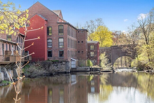 Photo - 14 Sanford St Condo Unit 29