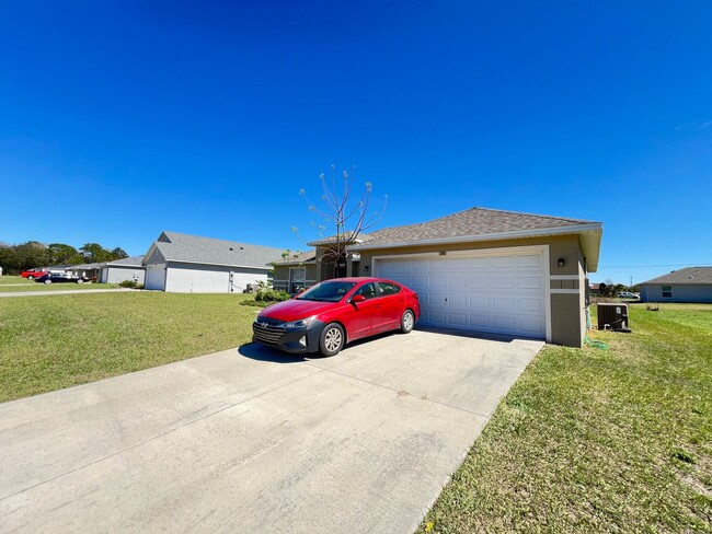 Spacious 4-Bedroom Home for Rent in Ocala! - Spacious 4-Bedroom Home for Rent in Ocala!