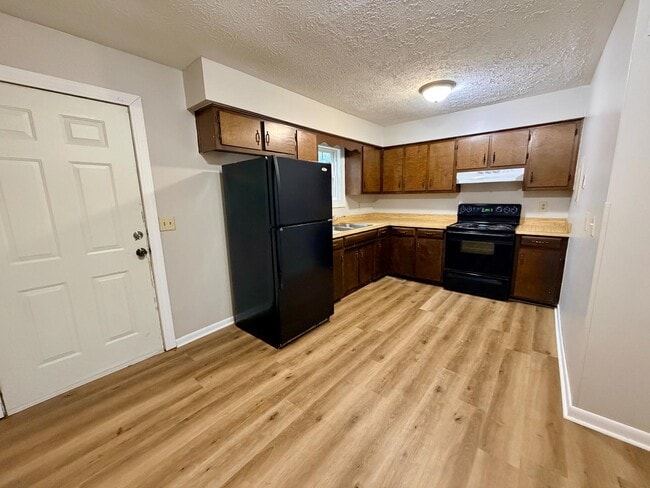 Photo - 127 Aspen Dr