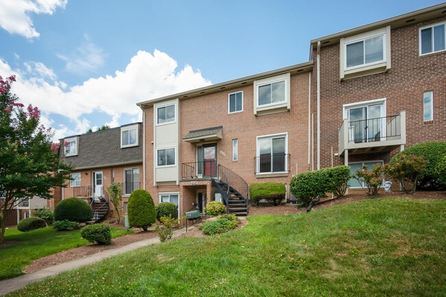 Photo - 4634 Conwell Dr