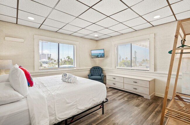 7785 Estero Blvd Unit SI ID1339107P