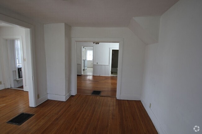 Building Photo - 3-Plex - Mitchellville Unit 1 Rental