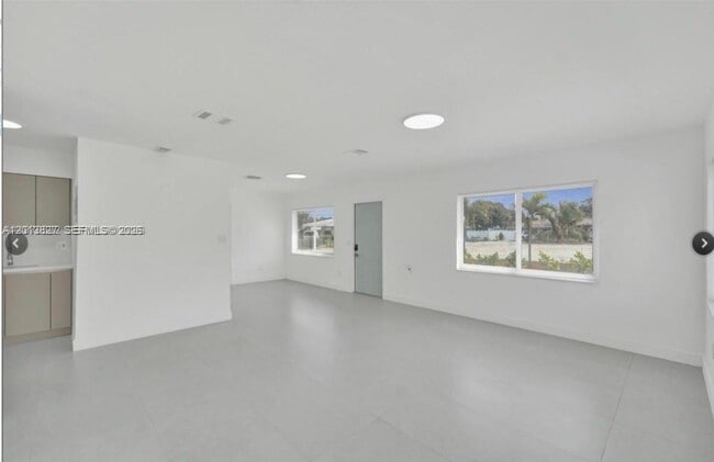 Photo - 4701 N Andrews Ave