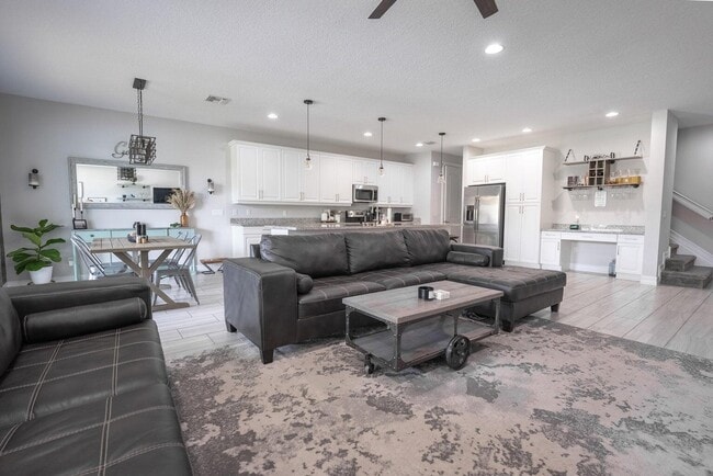 Photo - 11985 Park Central