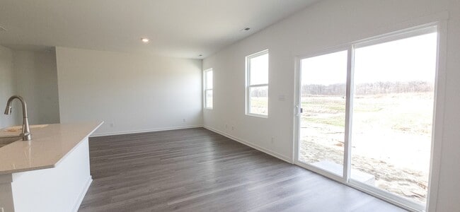 Photo - 4176 Viceroy St