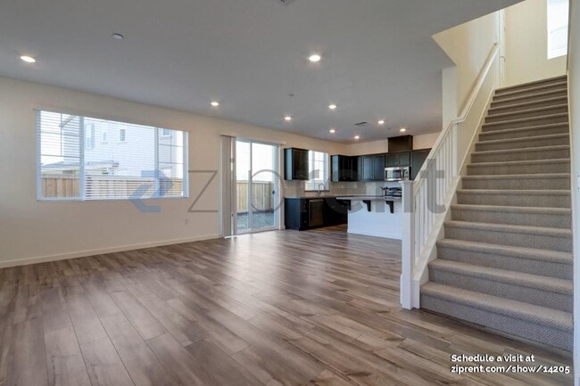 Photo - 1300 Renewal Ln