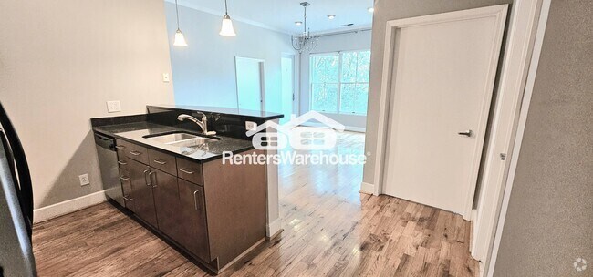 Building Photo - 384 Ralph McGill Blvd NE Rental