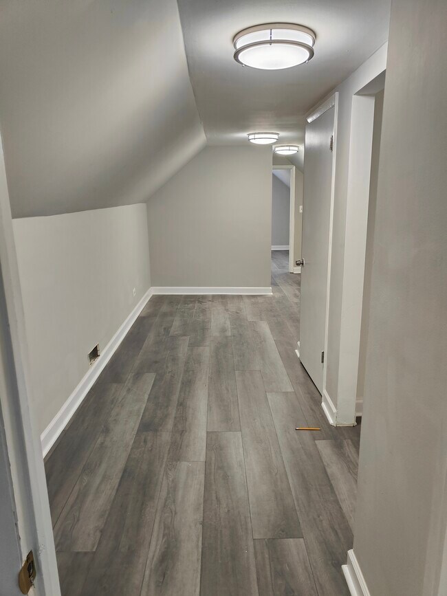 Photo - 1262 S Fairfield Ave Unit 2