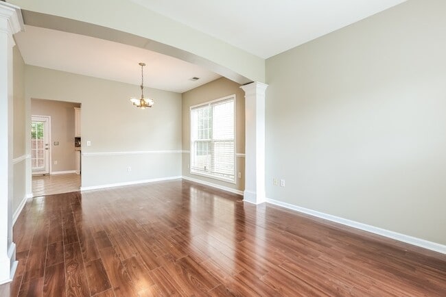 Photo - 815 Terrace Creek Dr