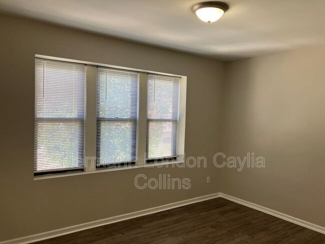 Photo - 3660 Bates St
