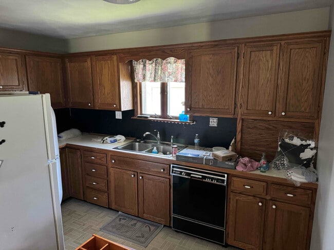 Photo - 403 S High St