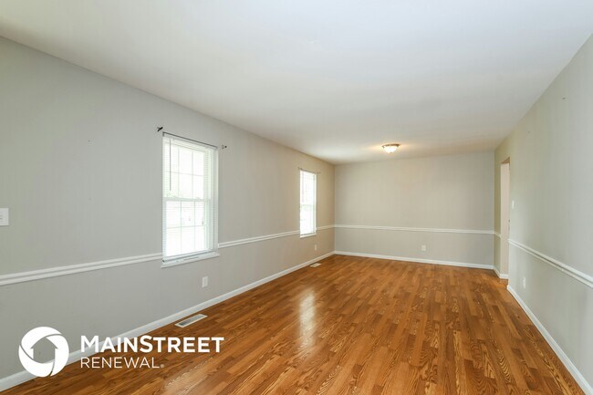 Photo - 2416 Angela Dr