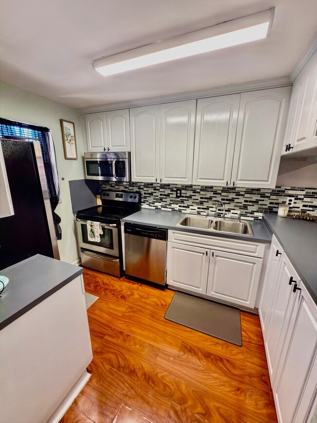 Photo - 7610 Stirling Rd Unit C204