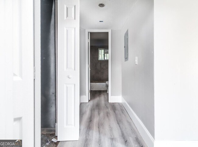 Photo - 511 Gresham Park Dr