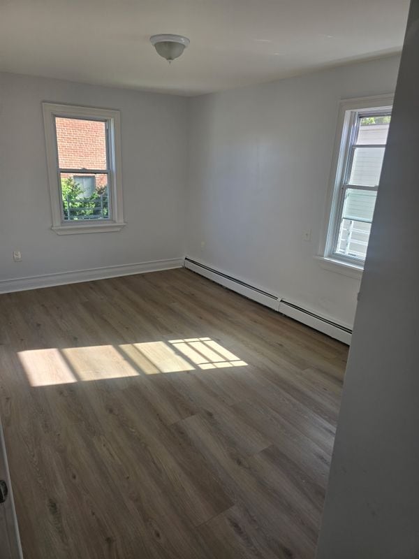 1754 Hammersley Ave Unit 2nd flr