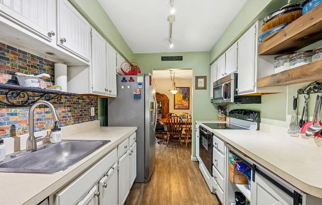 Photo - 405A Cypress Point Cir Unit A