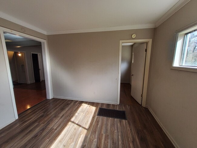 Photo - 5737 Nail Rd