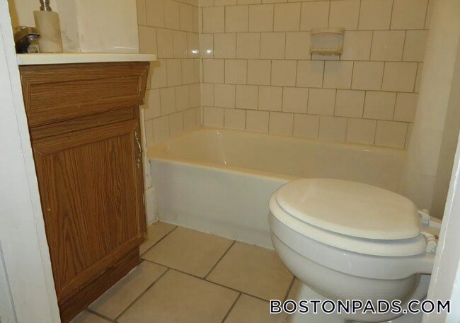 Photo - 89-91 Hancock St. Unidad 11