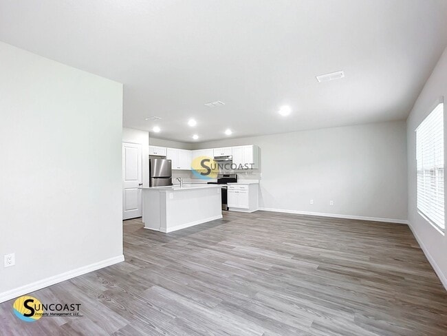 Photo - 92 Buttonworth Dr Unit A