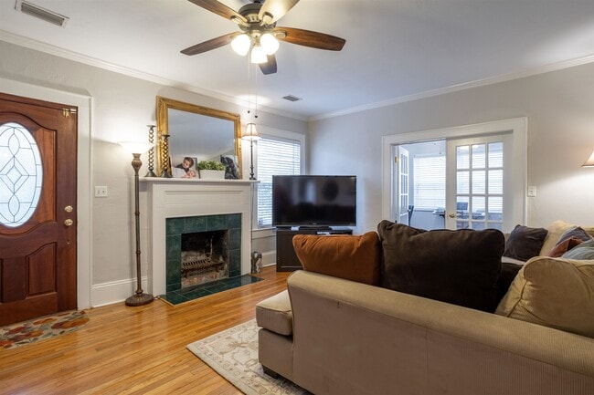 Photo - 813 Ingleside Ave