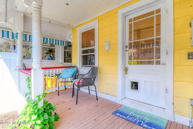 Photo - 19 Webb Ave Unidad 1W