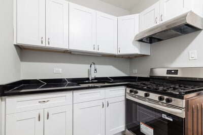 Building Photo - 7726 N Marshfield Ave Unit 3C