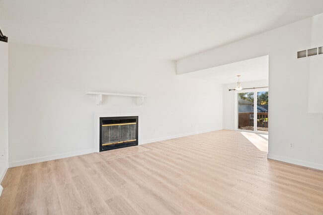 Photo - 3608 Teakwood Dr