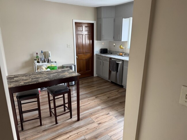 Photo - 65 Boston Ave Unit 2