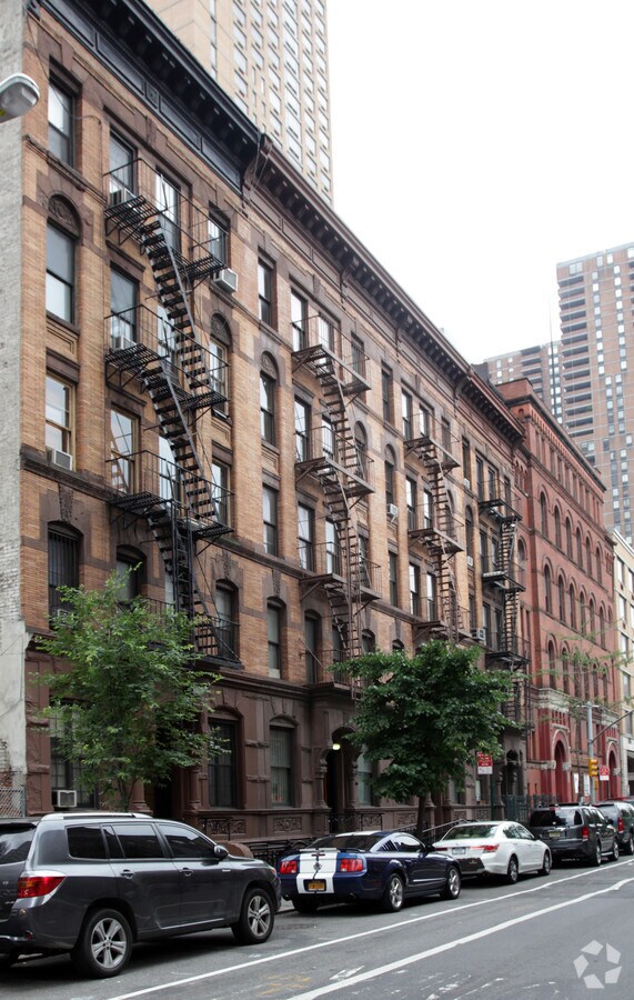 Primary Photo - Crossroads