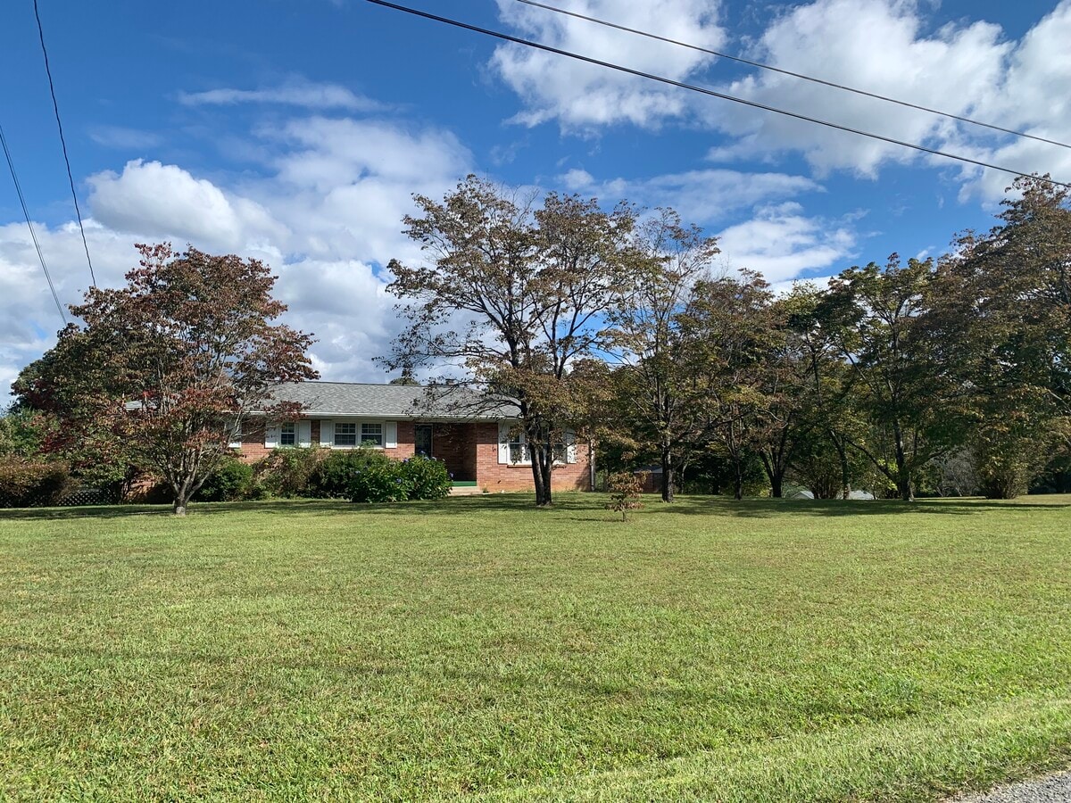 Photo - 1127 Toliver Lake Rd