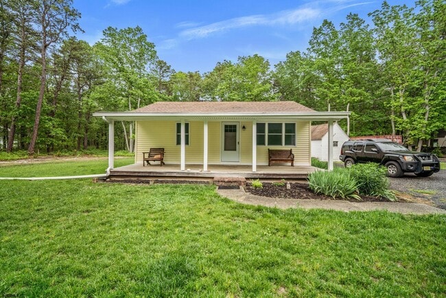 Photo - 623 W Shiller St House