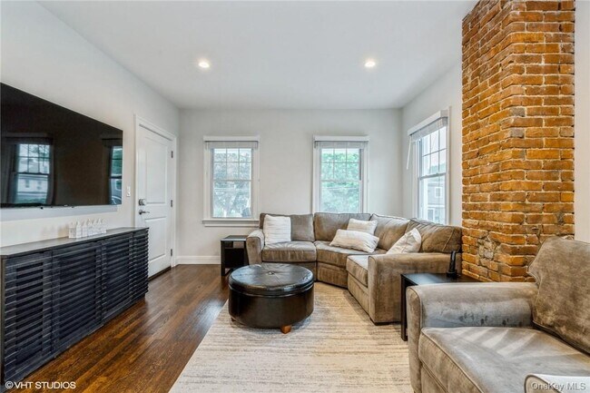 338 Palmer Ave Unit A