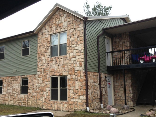 Photo - The Summit On Midland Trail