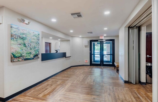 Photo - Furnished Studio-Dallas - Lewisville