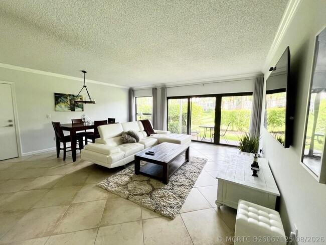 Photo - 11863 Wimbledon Cir Unit 401