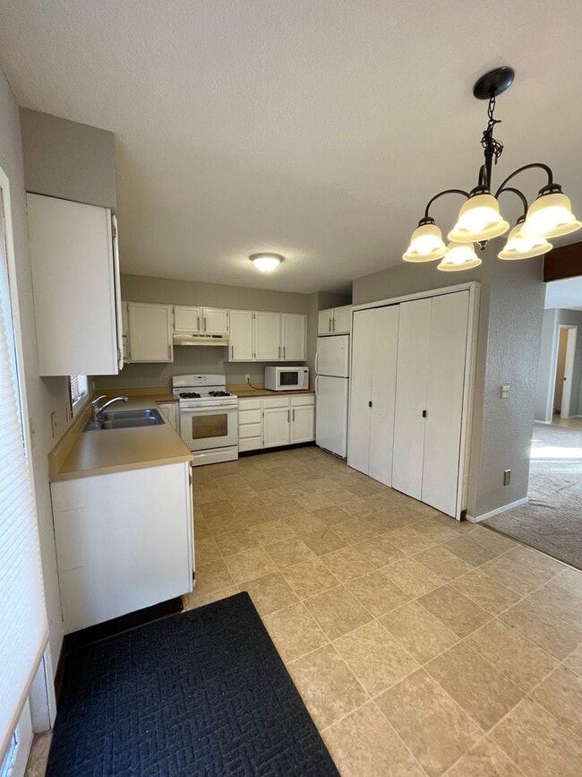 Photo - 3025 Cambay Ct Unit #4