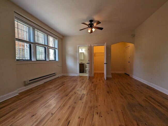 Photo - 4737 N Hermitage Ave Unidad 210