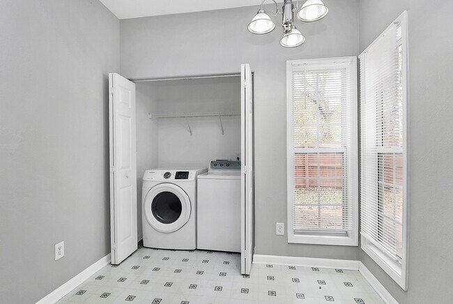 Photo - 141 Ross Moore Ave