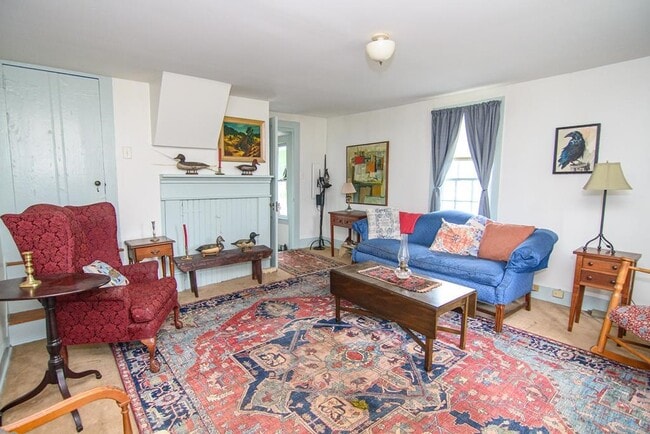 Photo - 23613 Front St