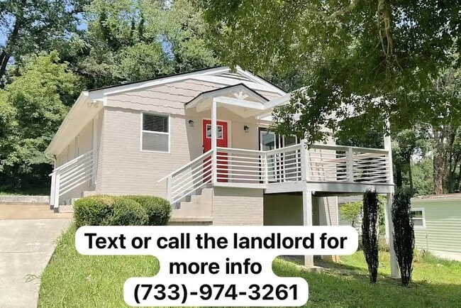 Building Photo - 2121 Nichols Ln