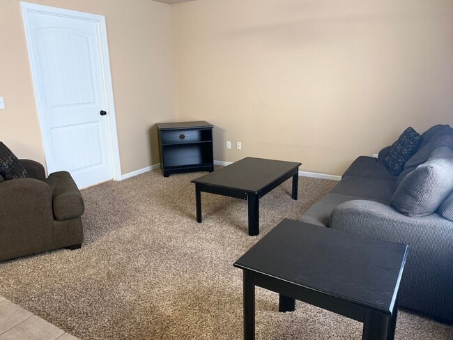 Photo - 20913 Humanity Ln Unidad C