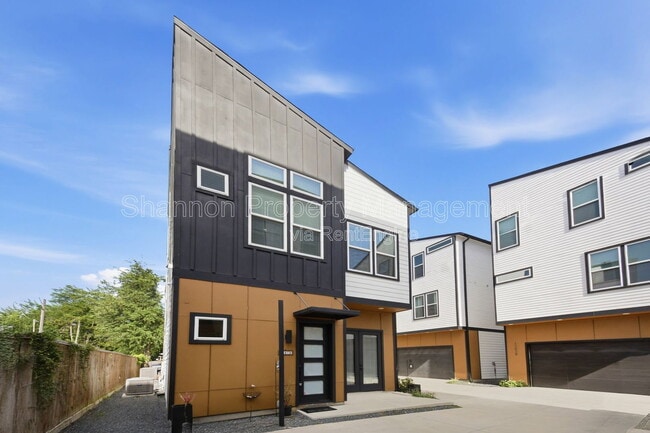 Photo - 1307 Bayou St